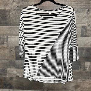 Nice White House Black Market 3/4 Sleeve Top